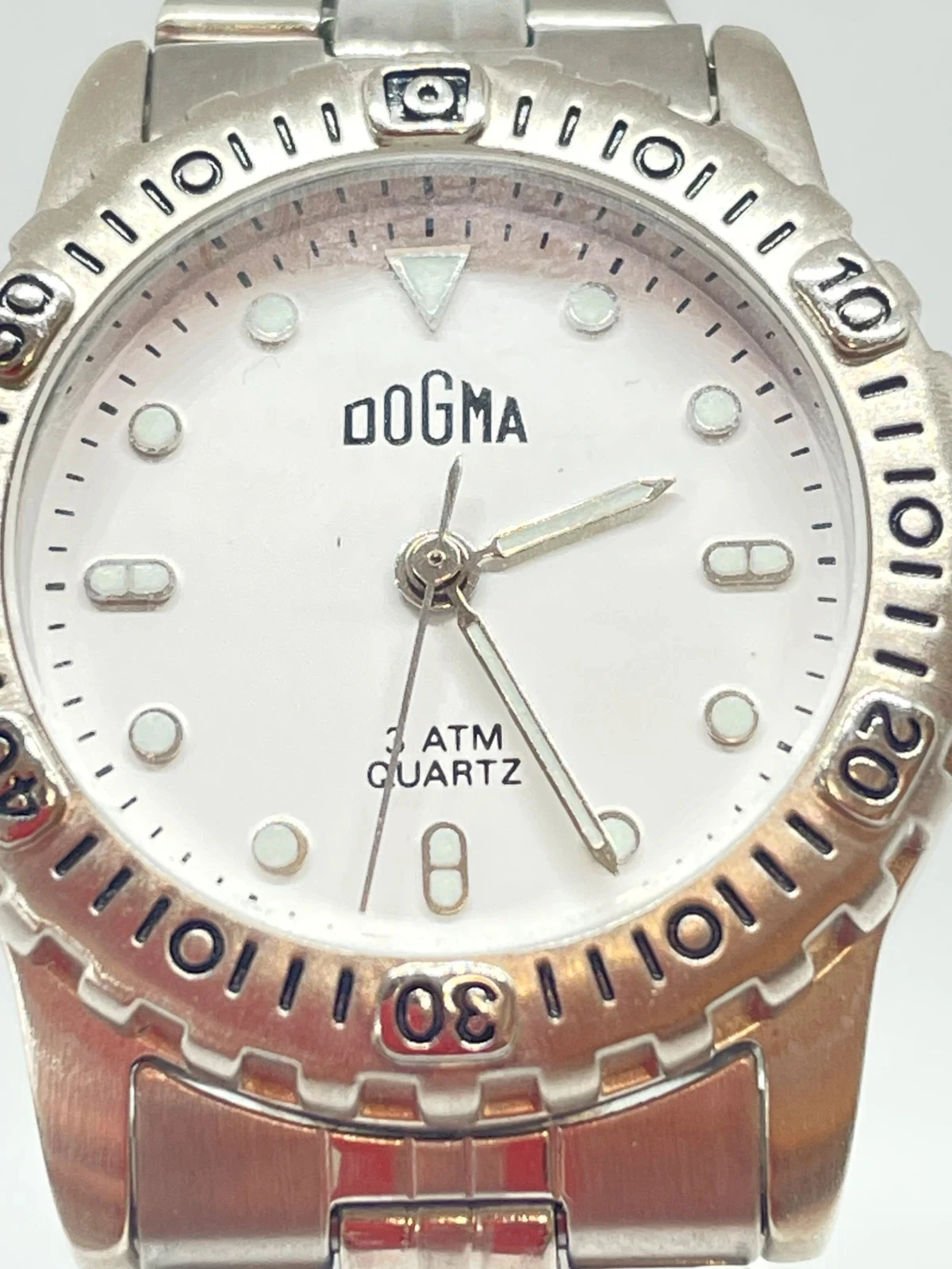 Relógio Vintage Marca Dogma - Em Perfeito Estado - Discreto e elegante para mulheres de bom gosto – photo 4